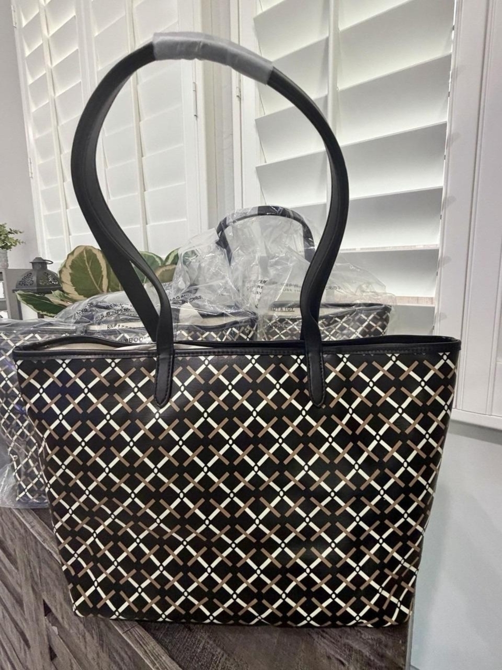 Black Patterned Tote Bag with Cream